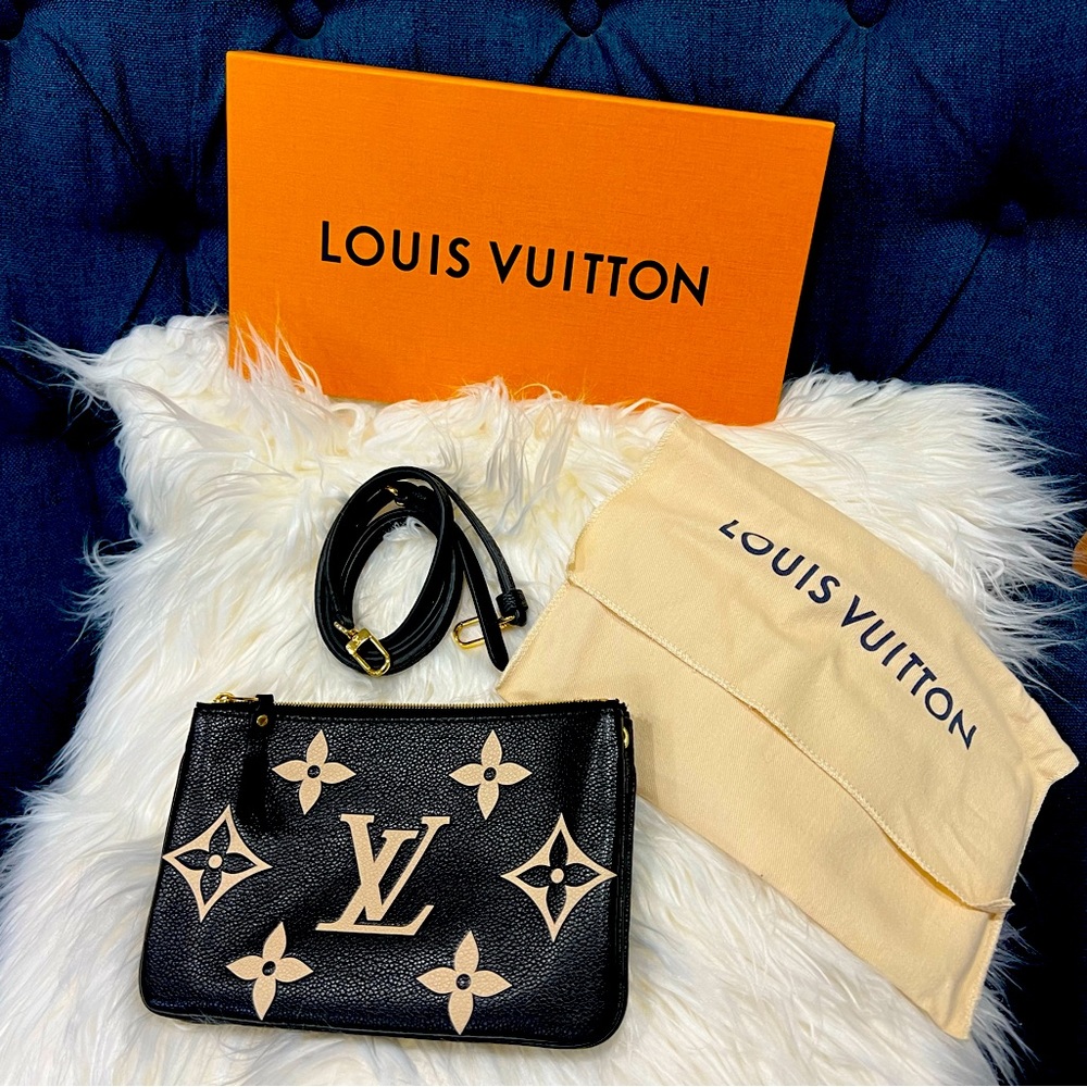 🔥Authentic Louis Vuitton Double Zip Pochette🔥